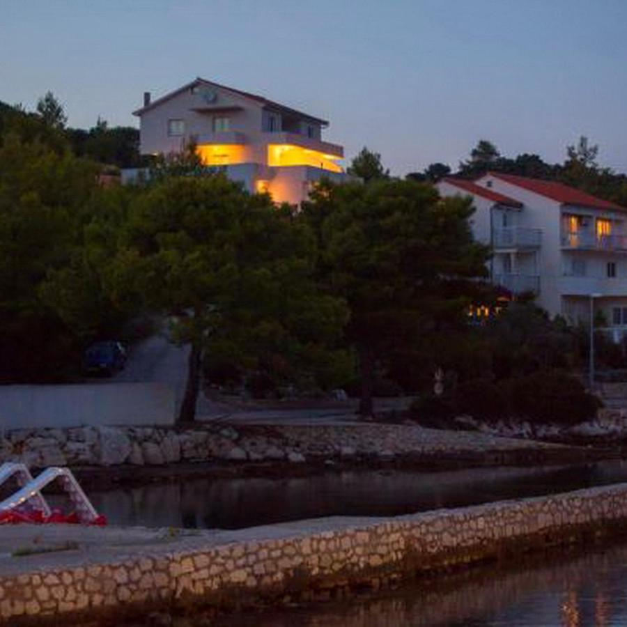 Apartments Bruna Lastovo Экстерьер фото